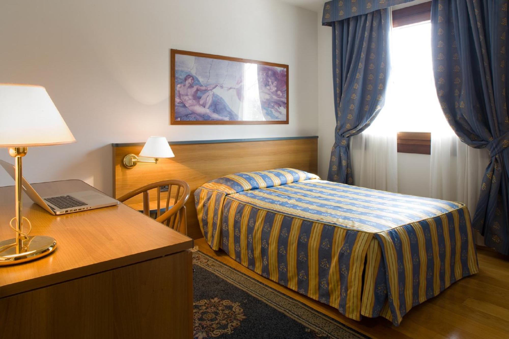 Hotel Luna Vigonovo  Pokoj fotografie